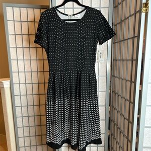 NWT LuLaRoe Amelia Black and White Geometric Midi Dress